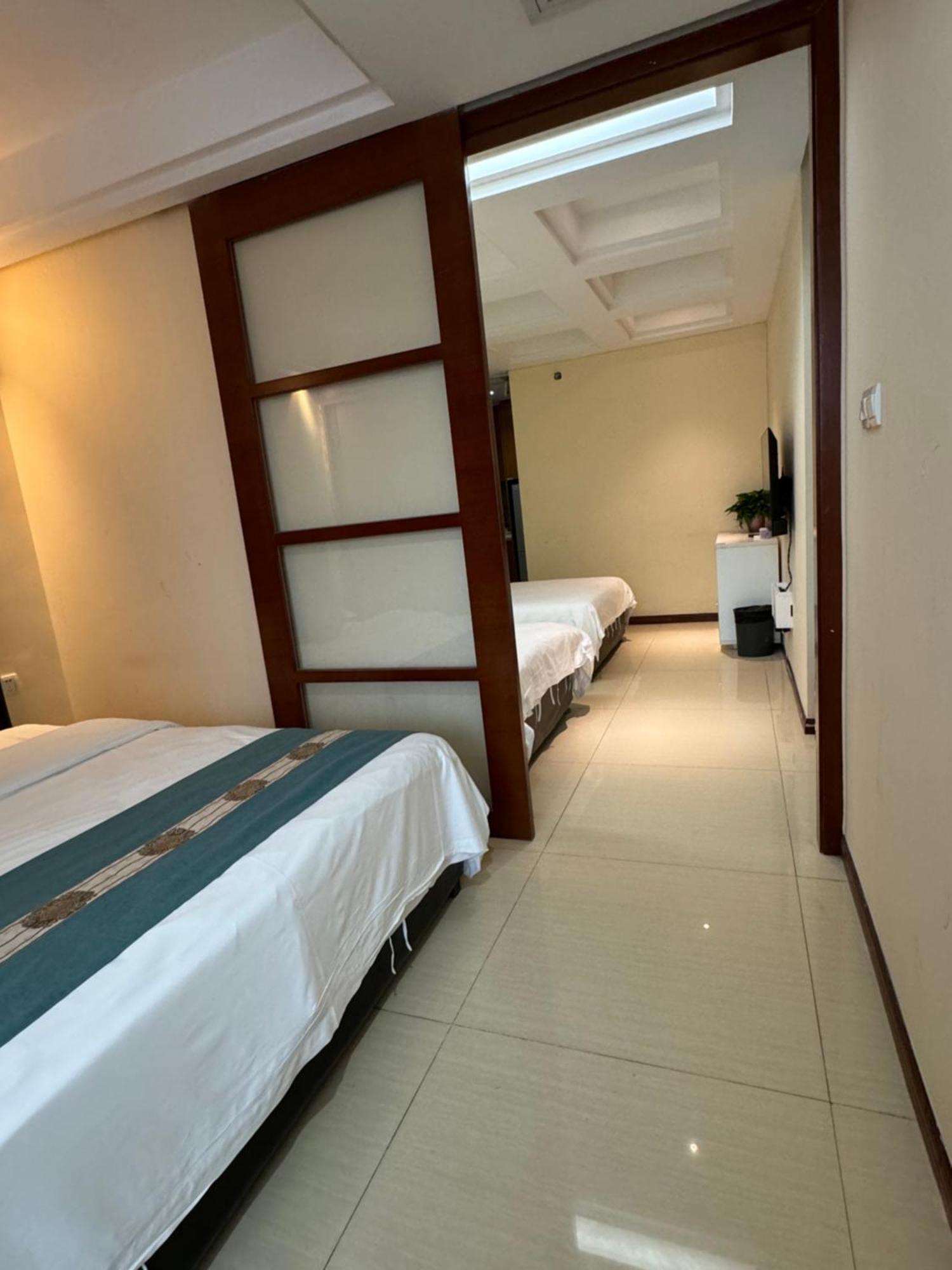 Waifiden Apartment Min Jian Financial Building-Free Shuttle Bus During The Canton Fair Exterior photo